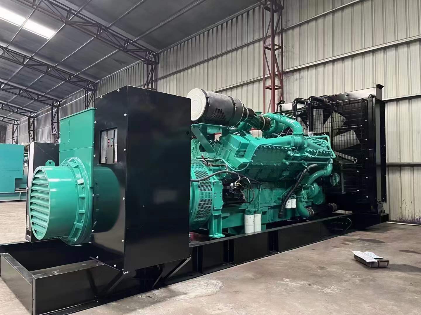 青山湖如何降低 800kW 柴油发电机输出电流的波动？