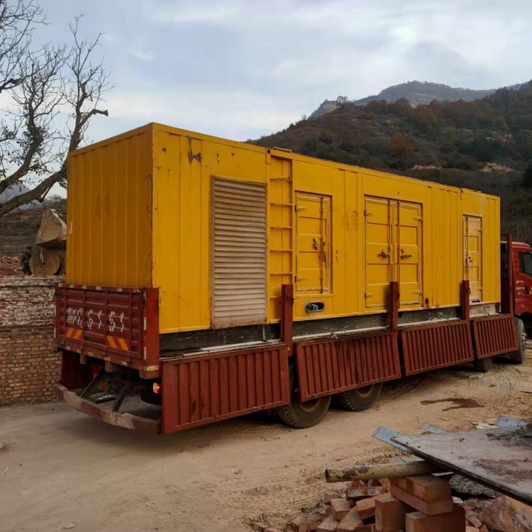 青山湖200kW 发电机组在带电阻性负载时，输出功率会受到哪些因素的影响？